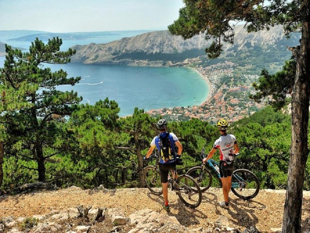 Adriatic Arteon Lejlighed Baška Eksteriør billede